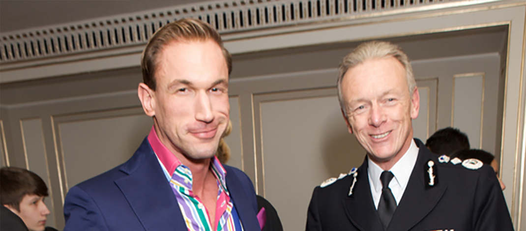 Dr Christian Jessen with Metropolitan Police Commissioner Sir Bernard Hogan-Howe. Photo credit: Piers Allardyce.