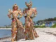 Photo by OUTflix / Allente Two Dragqueens on the beach